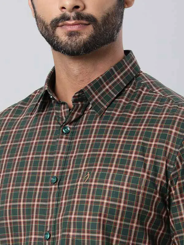 Men Checked Full Sleeve Cotton Blend Shirt