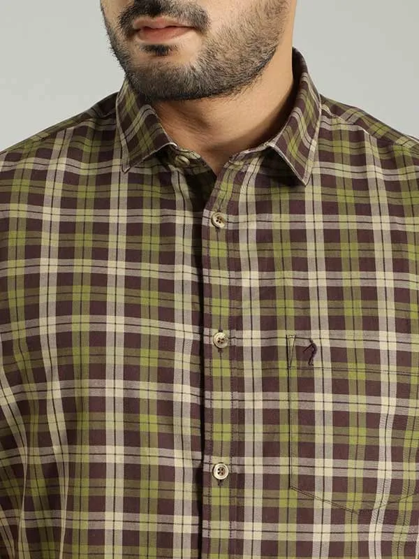 Men Checked Half Sleeve Cotton Shirt