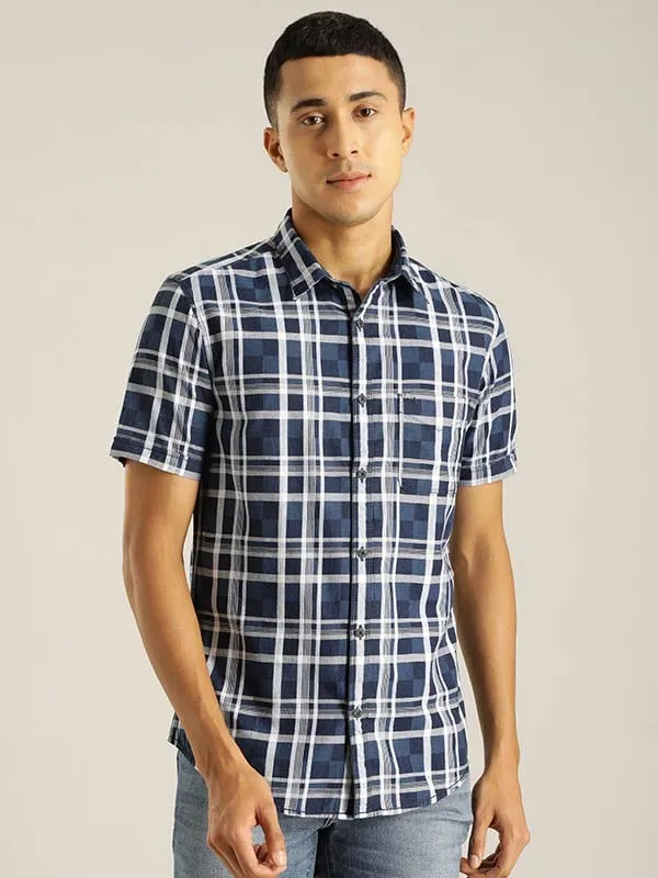 Men Checked Half Sleeve Cotton Shirt