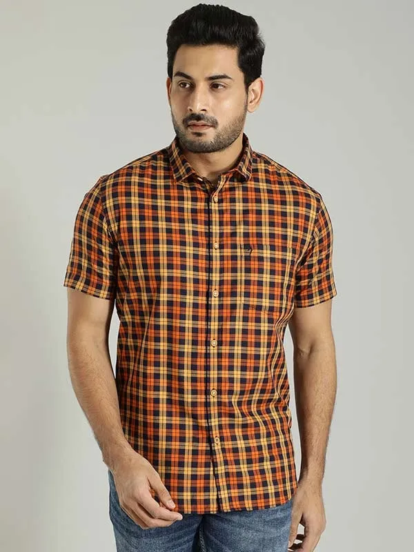 Men Checked Half Sleeve Cotton Shirt