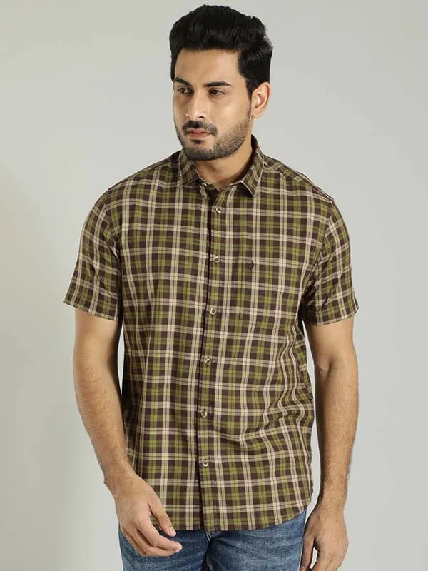 Men Checked Half Sleeve Cotton Shirt